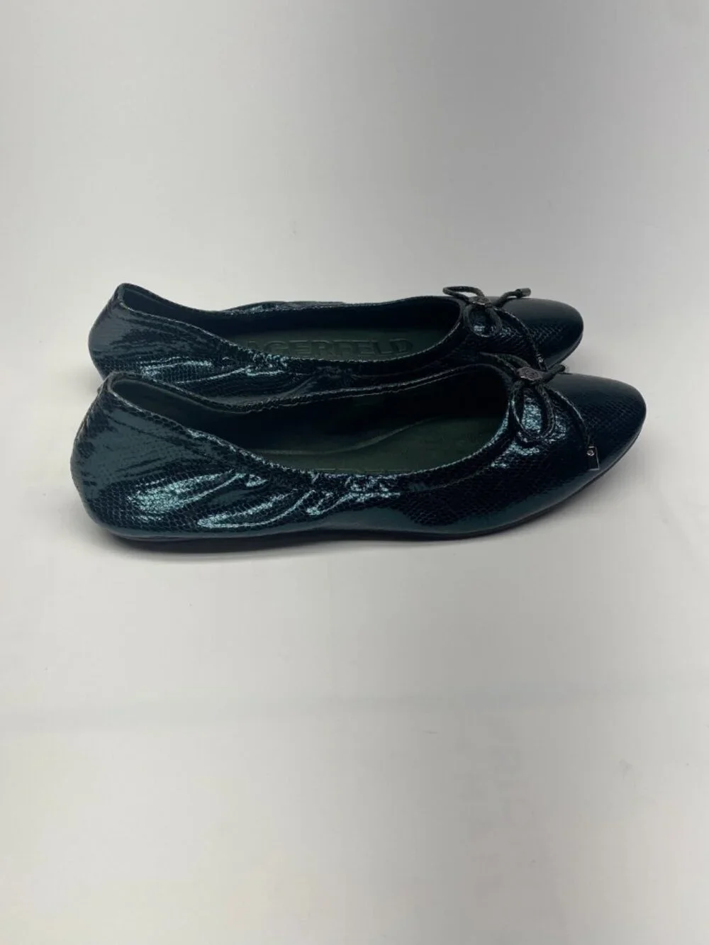 KARL LAGERFELD PARIS Women's Velma Almond Toe Ballet Flats Sz 8.5